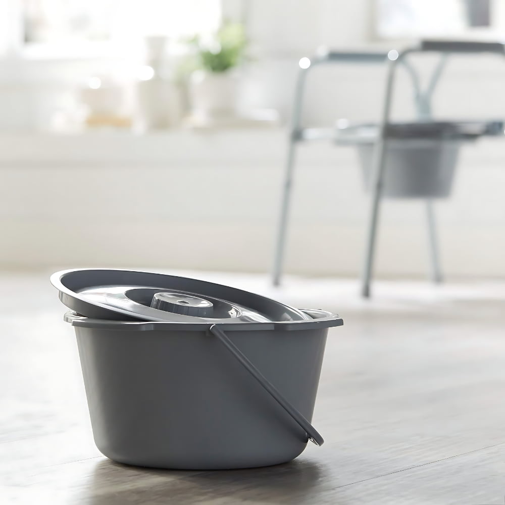 Commode Bucket with Handle and Lid, 7.5qt