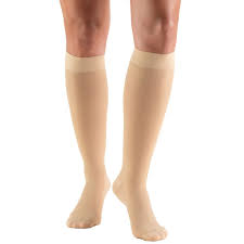 Pr/1 Truform Opaque 20-30Mmhg Ladies Knee High Closed Toe M (11 3/4-16 1/2") Compression Stocking  Beige  Latex Free