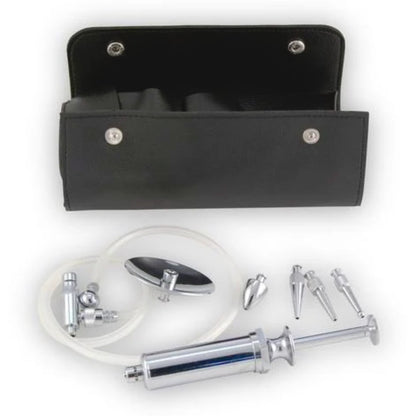 Automatic ear cleaning syringe